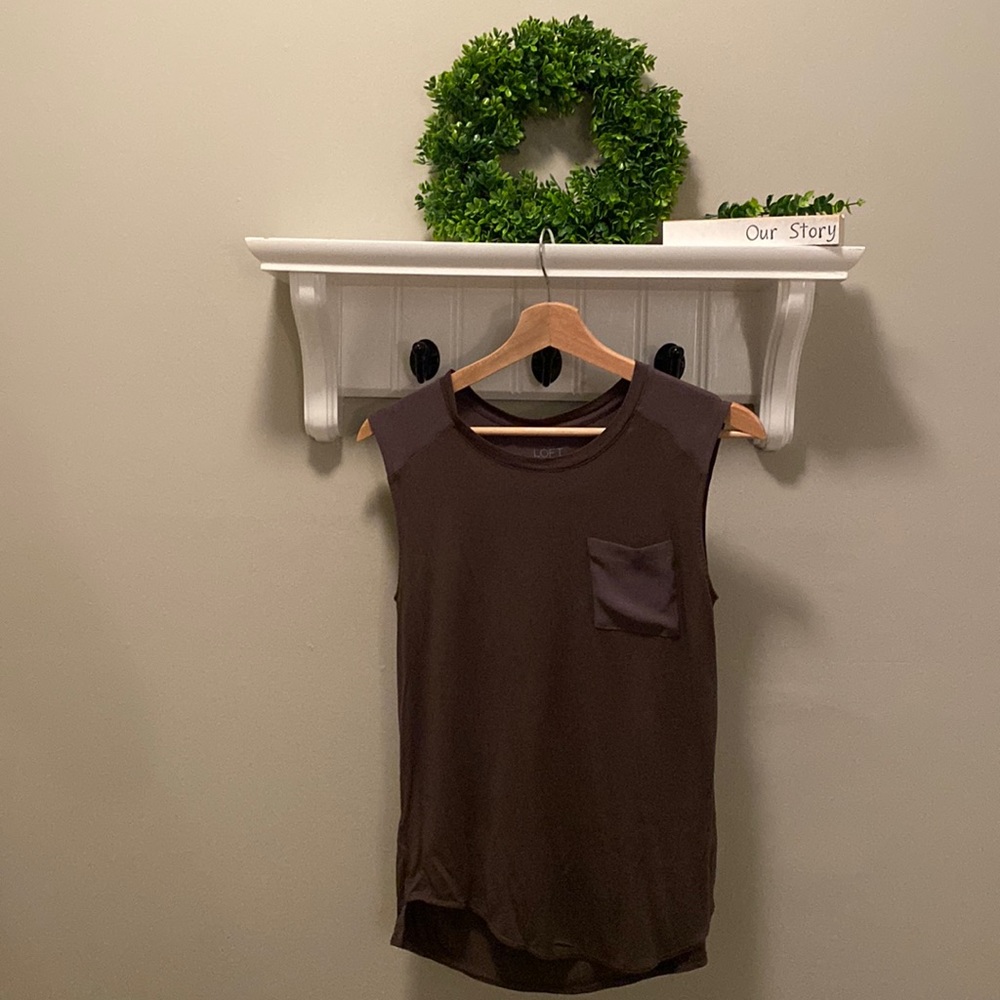 LOFT dark-olive green sleeveless top with front pocket.